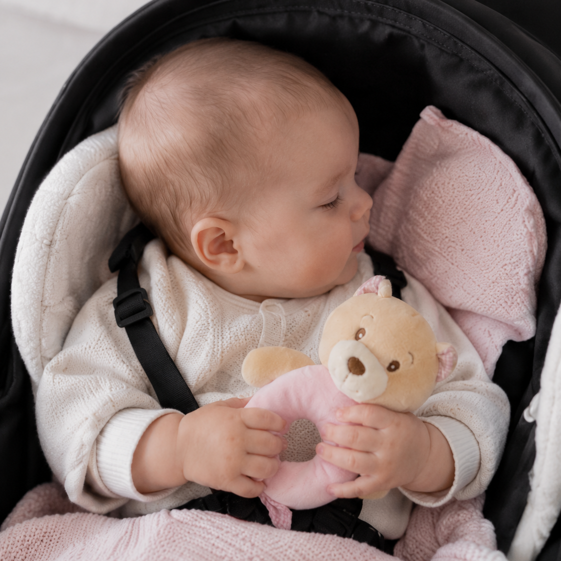 Baby Hug ropotulja medvedek - roza