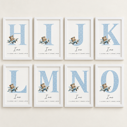 Grafika z rojstnimi podatki – medo abeceda (modra)
